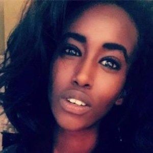 Meet your Posher, Leila